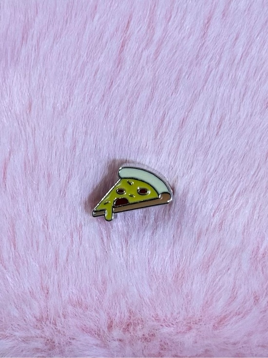 FIFA Jewelry - FIFA World Cup 2026 Bank of America New York
Exclusive Slice Of Pizza CHARM